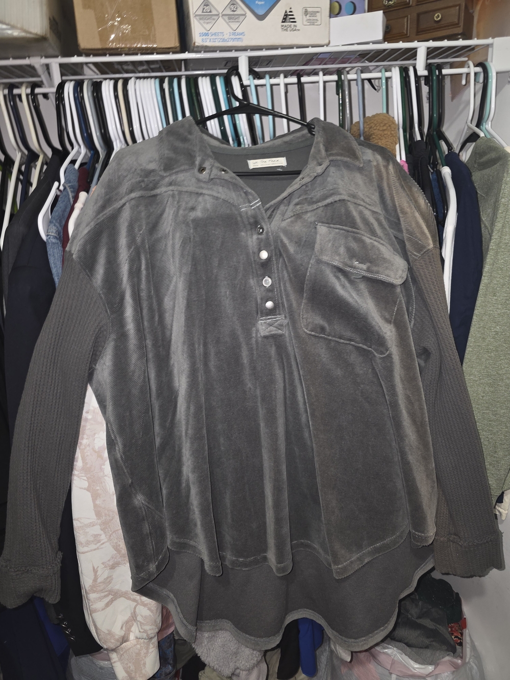 Relaxed Oversized Green Women’s Pullover Top with Button Henley Velour